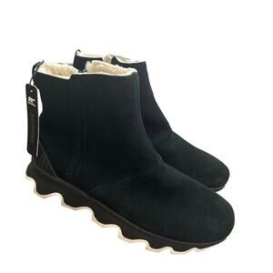 NEW Sorel Kinetic Short Waterproof Boot In Black Size 7.5